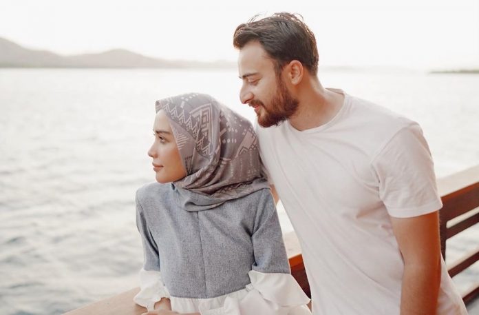 Cara Mencintai dalam Islam yang Baik dan Benar Seri 5 Bahasa Cinta