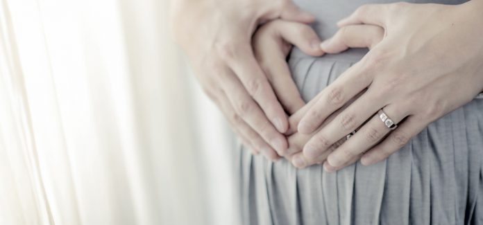 Halsey Hamil Anak Pertama dan Doa-Doa Yang Bisa Diamalkan