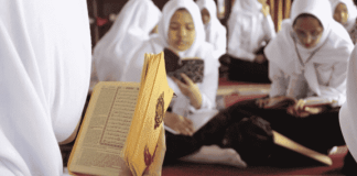 Iri-Hati-yang-Diperbolehkan-kepada-Penghafal-Al-Quran