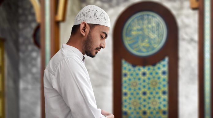 Manfaat Sholat Tahajud Ternyata Ibadah ini Memberikan Banyak Keuntungan