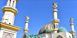 Masjid Sumber Kebahagiaan Hati di Bulan yang Suci