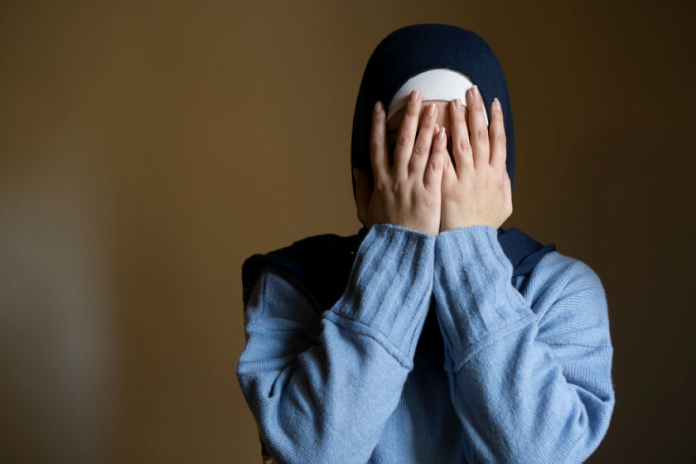 Menghilangkan Kebiasaan Overthinking yang Tidak Perlu dengan jalan islam