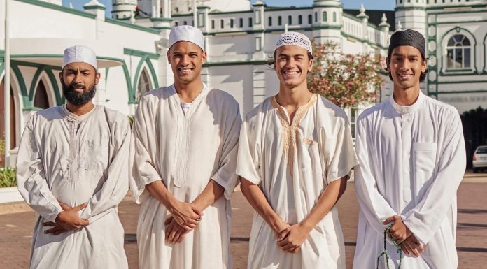 Nggak Usah Sok Nyari Vibes Ramadan Di luar, Vibes Sejati Ramadan itu di Dalam Masjid