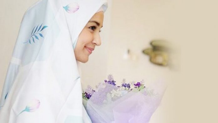 Pemuda Nikahi Nenek Usia 62 Tahun dan Ini Pandangan Islam