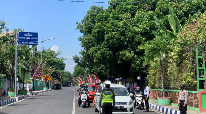 Pengguna Jalan di Bojonegoro 1