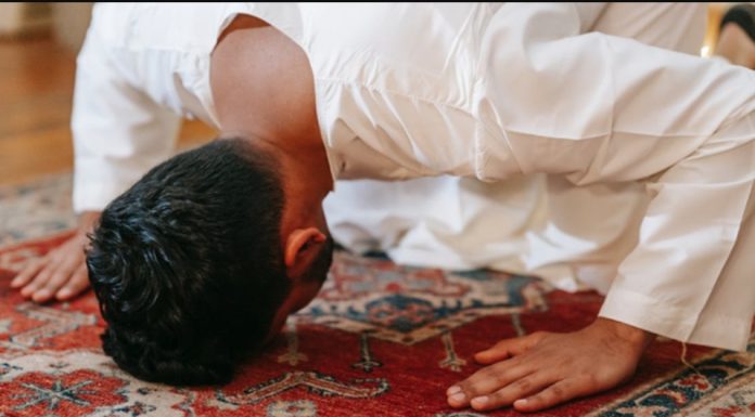 Tips Khusyuk Sholat untuk Sulit Khusyu Ketika Menjalankan shalat Coba Lakukan Hal hal ini