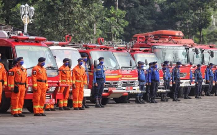 kebakaran gudang tripleks di Bandung