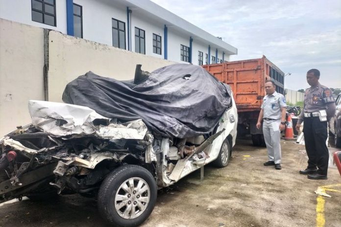 kecelakaan di tol Karanganyar