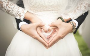 viral seorang istri mengantar suami menikah